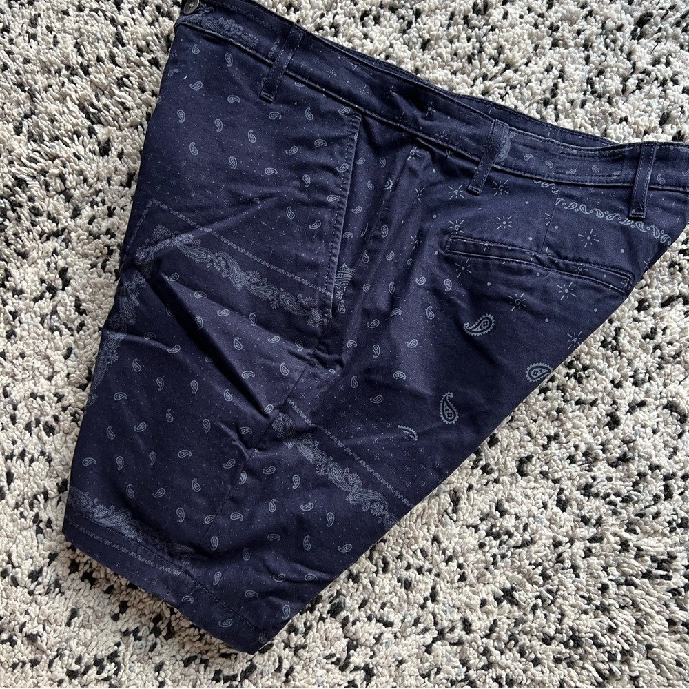 Adriano Goldschmied AG The Wanderer Shorts Navy Blue Bandana Print Stretch 36 - Picture 8 of 12